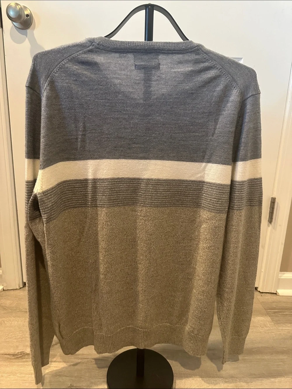 Calvin Klein Men V-Neck Sweater in Gray, Cream and Tan
